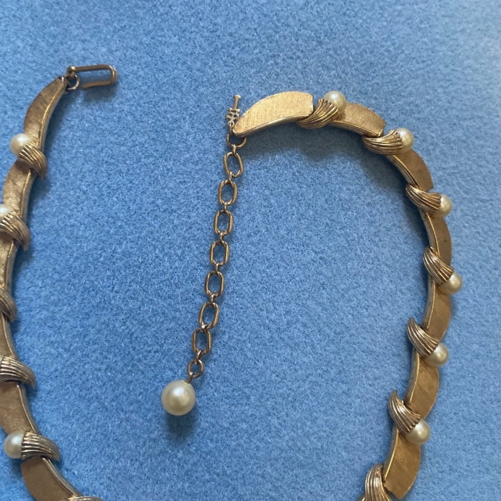Vintage Trifari necklace - Picture 2 of 4